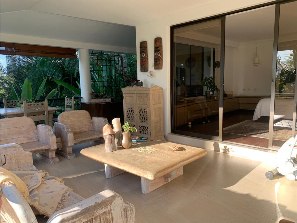 VENDO O ARRIENDO EXCLUSIVA CASA EN EL POBLADO