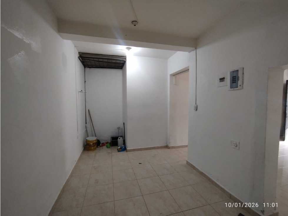 VENDO LOCAL EN EL BARRIO CARIBE — foto 3