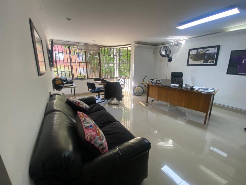 VENDO CASA IDEAL PARA EMPRESA EN BELEN ALAMEDA — foto 2