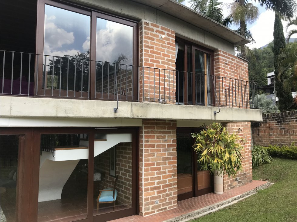 CASA DE PELICULA ARRIBA DE ISA - 2