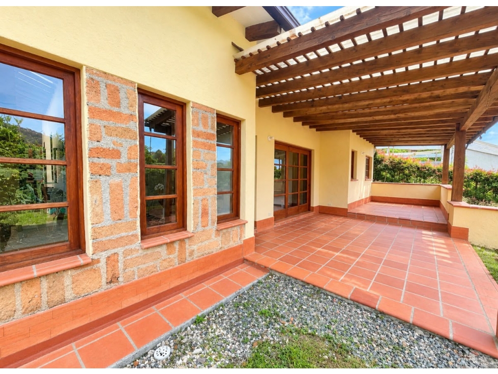 EN VENTA CASA CON APARTAMENTO PANTANILLO ENVIGADO — foto 2
