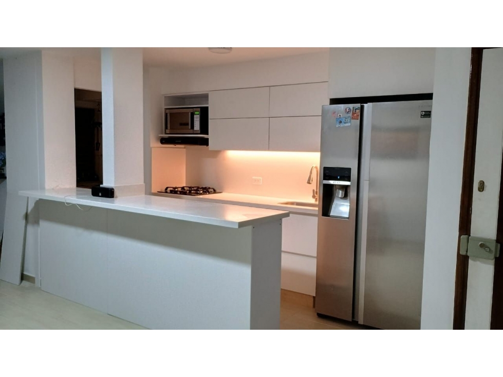 VENDO APARTAMENTO EN CALAZANS PARTE BAJA