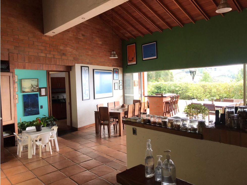 VENDO CASA EN LA VÍA LAS PALMAS — foto 5