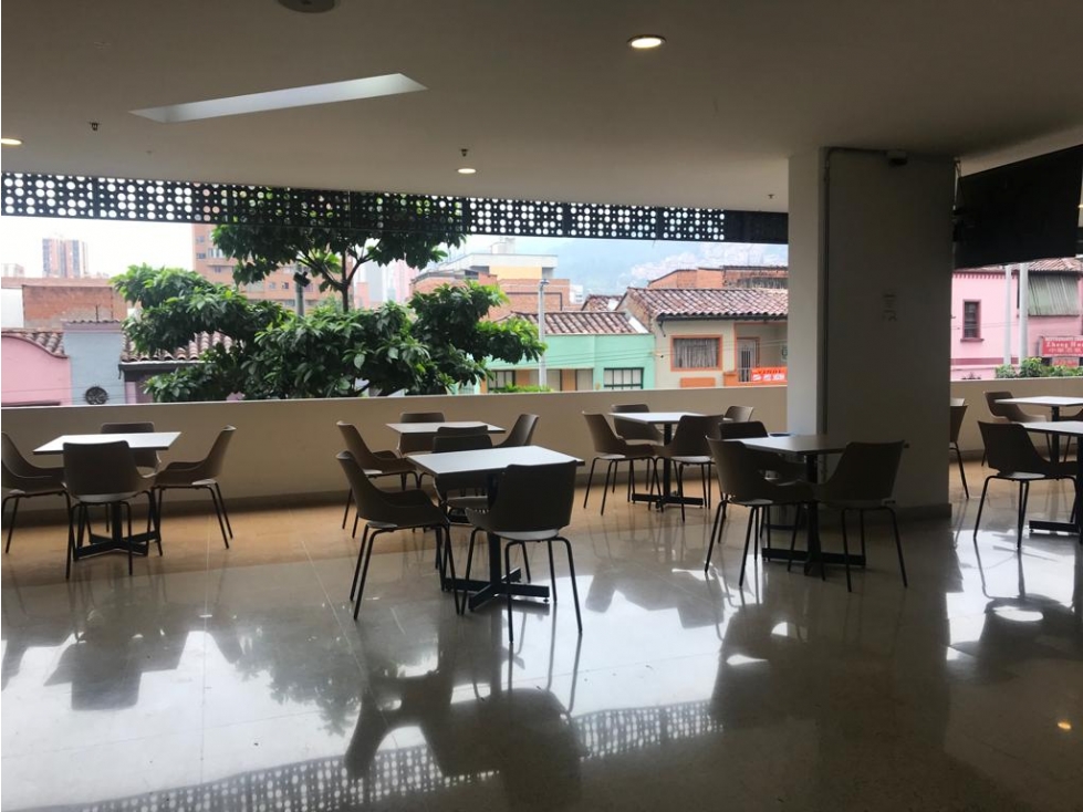 EXCELENTE Local al pie del Tranvía EN PLENO CENTRO DE MEDELLIN — foto 5