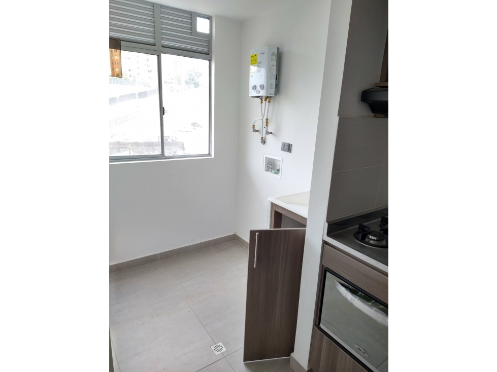 VENDO APARTAMENTO CERCA AL PARQUE DE LAS CHIMENEAS — foto 5