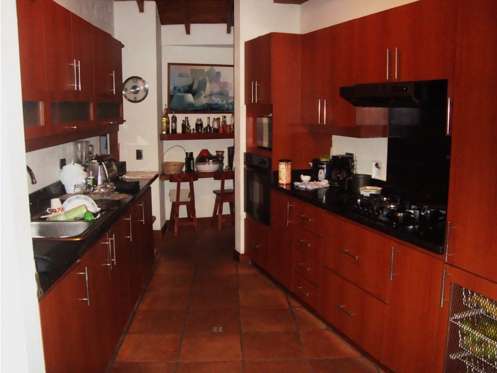 VENDO CASA EN LA VÍA LAS PALMAS — foto 4