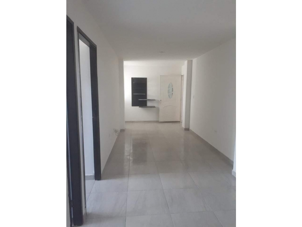 APARTAMENTO EN VENTA BLAS DE LEZO - CARTAGENA — foto 3