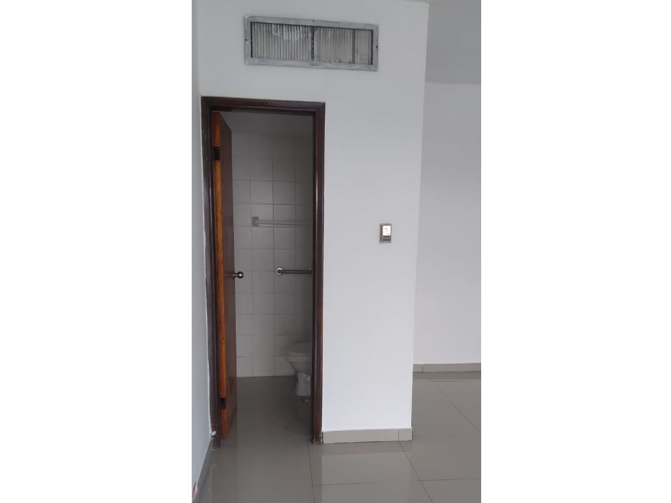 OFICINA EN ARRIENDO SANTA LUCIA - CARTAGENA - 1