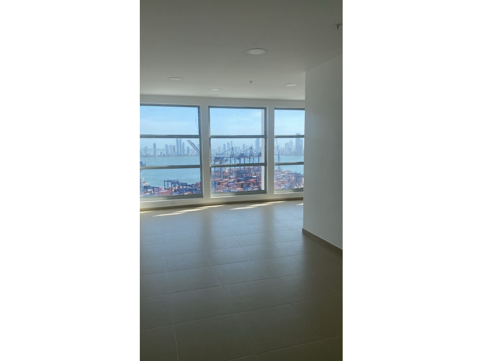 OFICINA EN ARRIENDO EN MANGA - CARTAGENA — foto 2