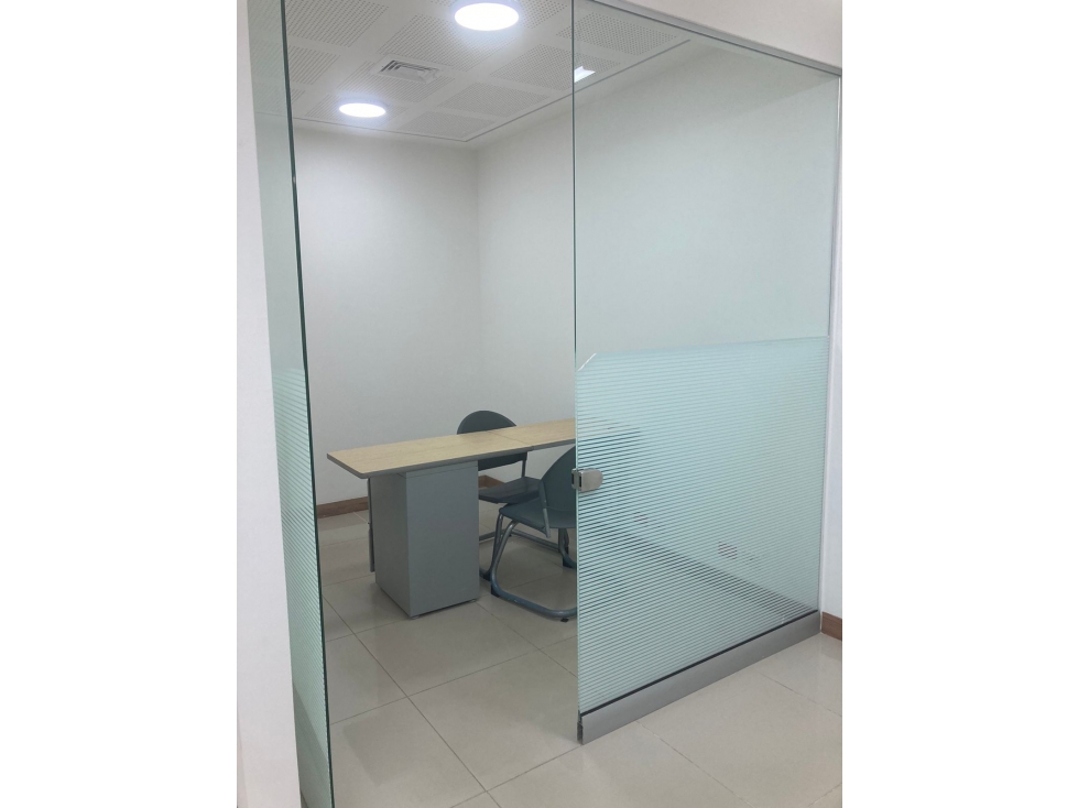 LOCAL AMOBLADO EN VENTA, BOSQUE - CARTAGENA — foto 4