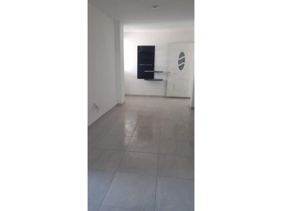 APARTAMENTO EN VENTA BLAS DE LEZO - CARTAGENA — foto 4