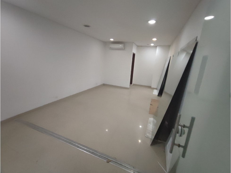 LOCAL EN ARRIENDO SANTA LUCIA - CARTAGENA - 2
