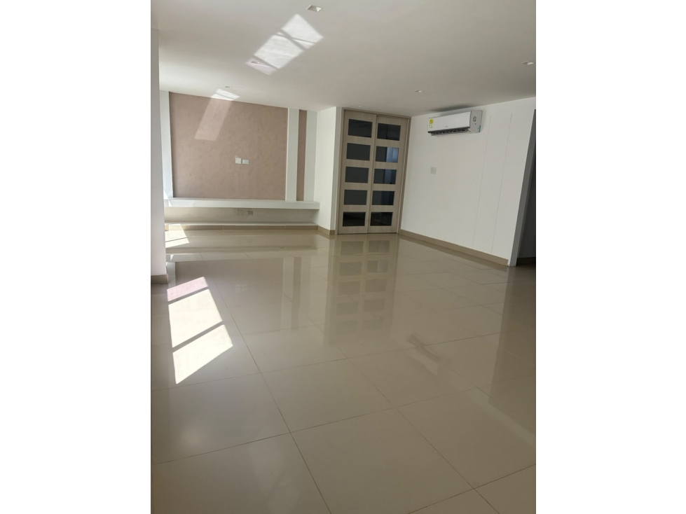 APARTAMENTO EN VENTA CASTILLOGARNDE — foto 2