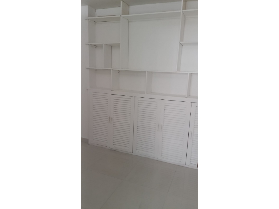 ARRIENDO CONSULTORIO EN BOCAGRANDE — foto 6