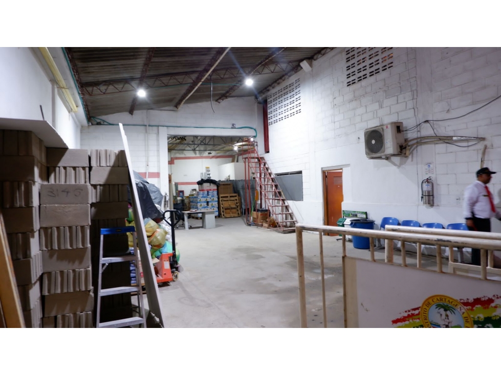 BODEGA EN VENTA SAN ISIDRO - CARTAGENA