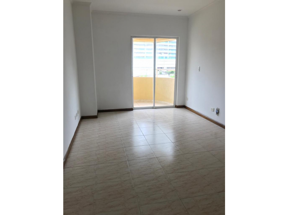APARTAMENTO EN MARBELLA - CARTAGENA — foto 6