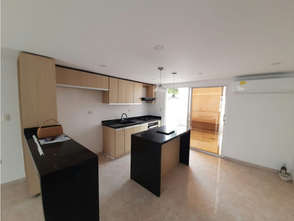 EN ARRIENDO CASA COMERCIAL Y/O RESIDENCIAL EN CRESPO - CARTAGENA - 6