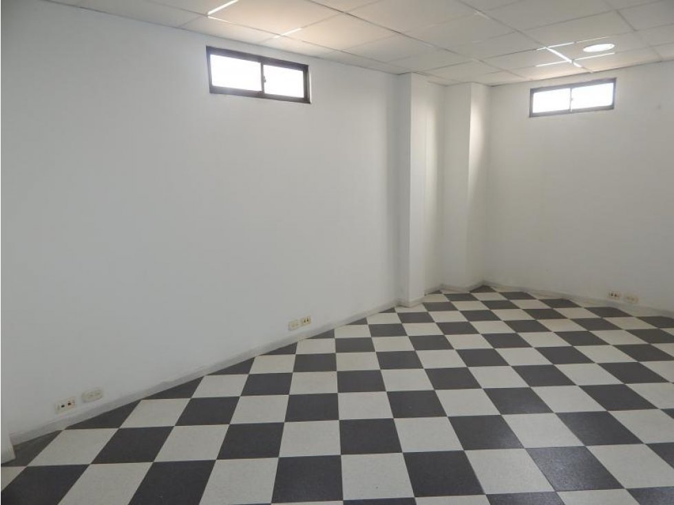 EN VENTA OFICINA EN EL BOSQUE - CARTAGENA