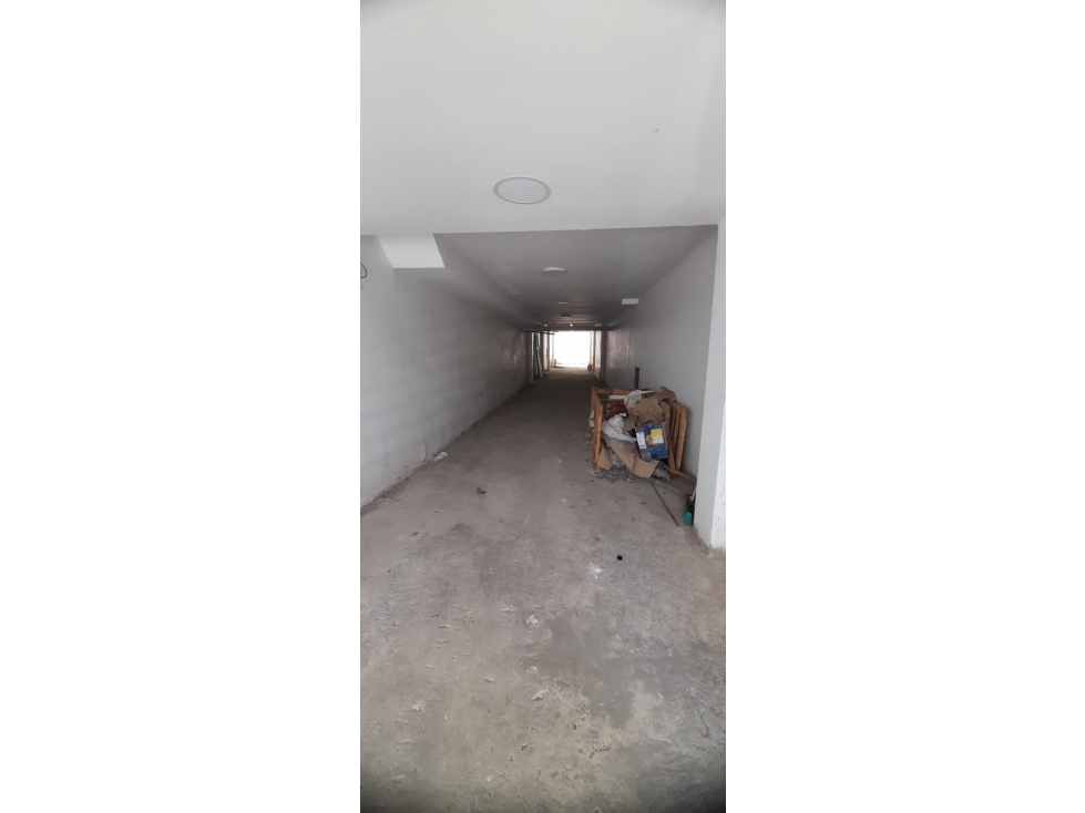 ARRIENDO LOCAL BOCAGRANDE — foto 2