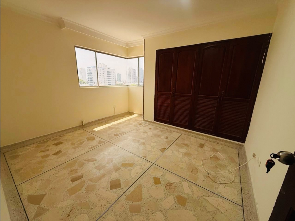 APARTAMENTO EN ARRIENDO EN MANGA-CARTAGENA — foto 6