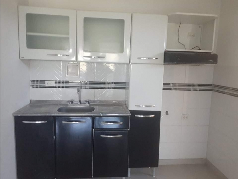 APARTAMENTO EN VENTA BLAS DE LEZO - CARTAGENA — foto 2