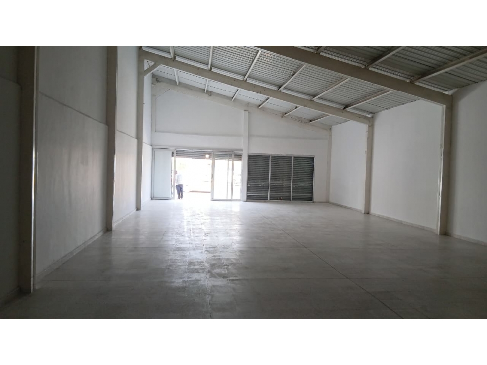 ARRIENDO EXCELENTE LOCAL EN BRUSELAS — foto 6
