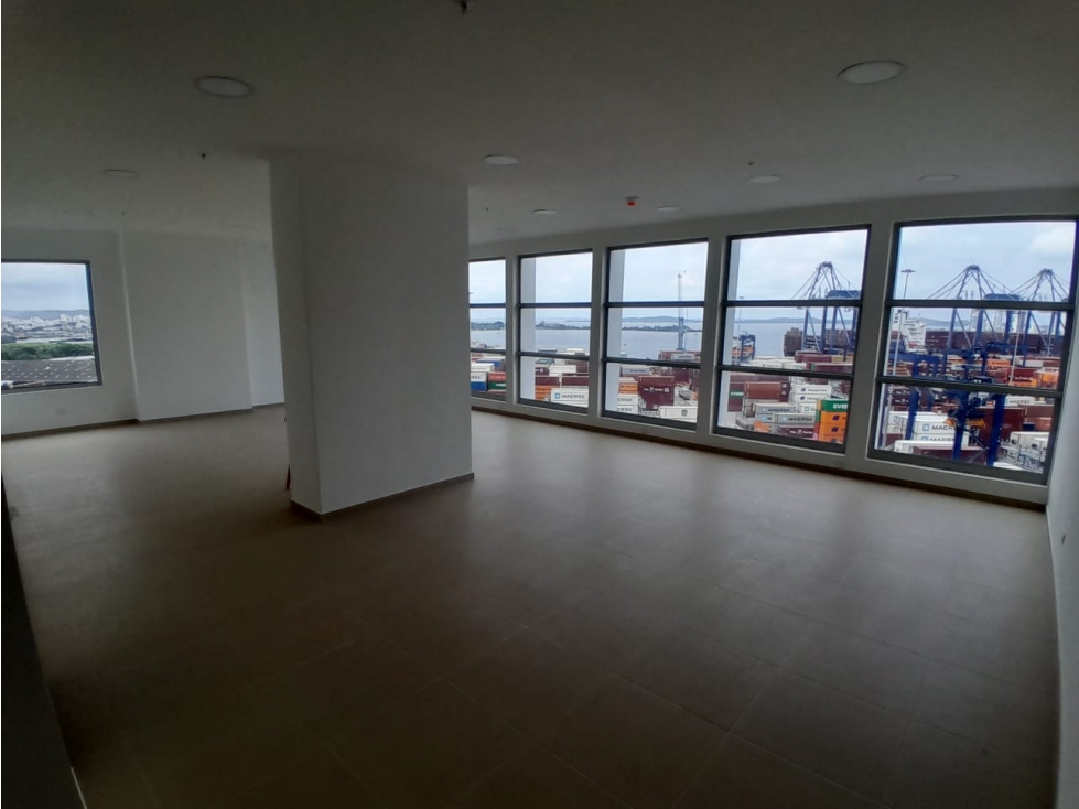 OFICINA EN ARRIENDO MANGA - CARTAGENA — foto 2