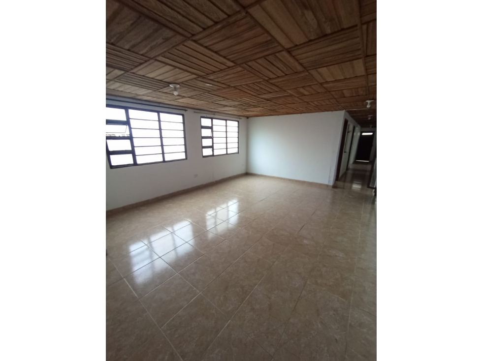 Arrienda casa bajos Estrella