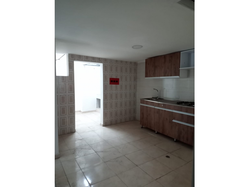 VENTA AMPLIO APARTAMENTO EN CHINCHINA — foto 3