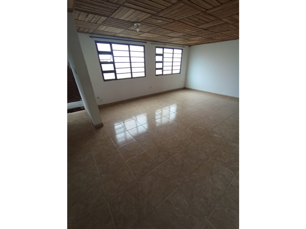 Arrienda casa bajos Estrella — foto 2