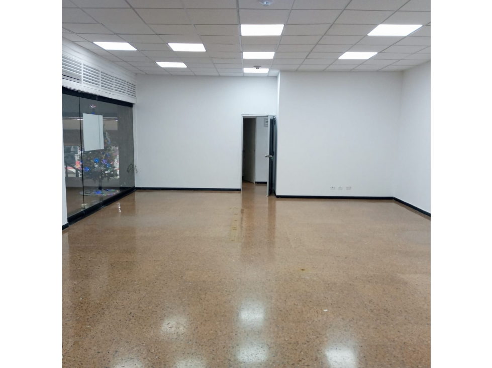 ARRIENDO LOCAL SECTOR CENTRO