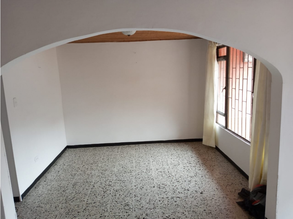 CASA EN VENTA SECTOR BAJO PRADO — foto 3