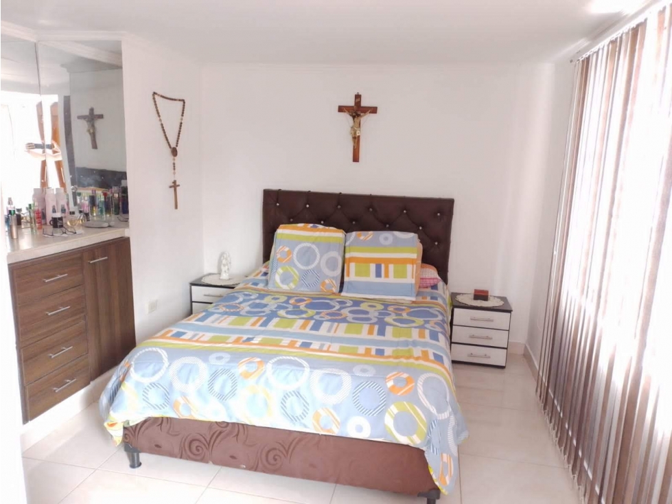 VENTA EXCENTE CASA EN LA SULTANA CON RENTA — foto 2