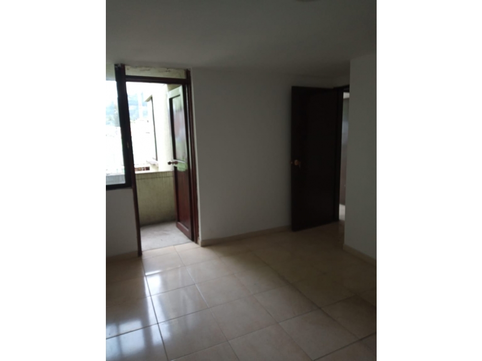VENTA AMPLIO APARTAMENTO EN CHINCHINA — foto 4