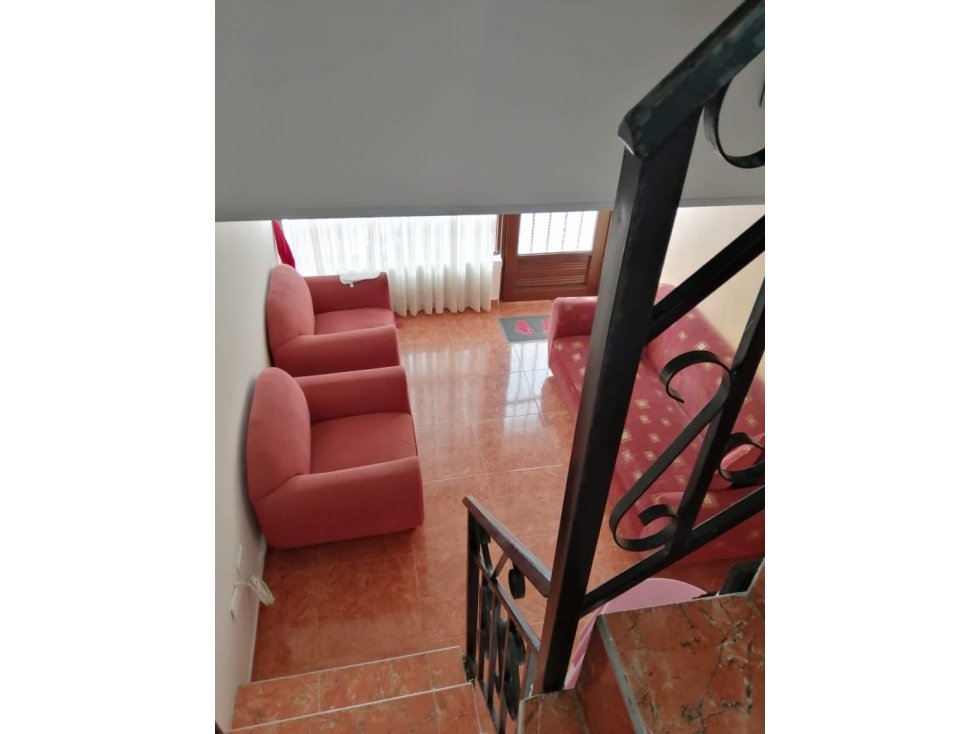 SE VENDE CASA SECTOR LA CUMBRE CON RENTA — foto 3
