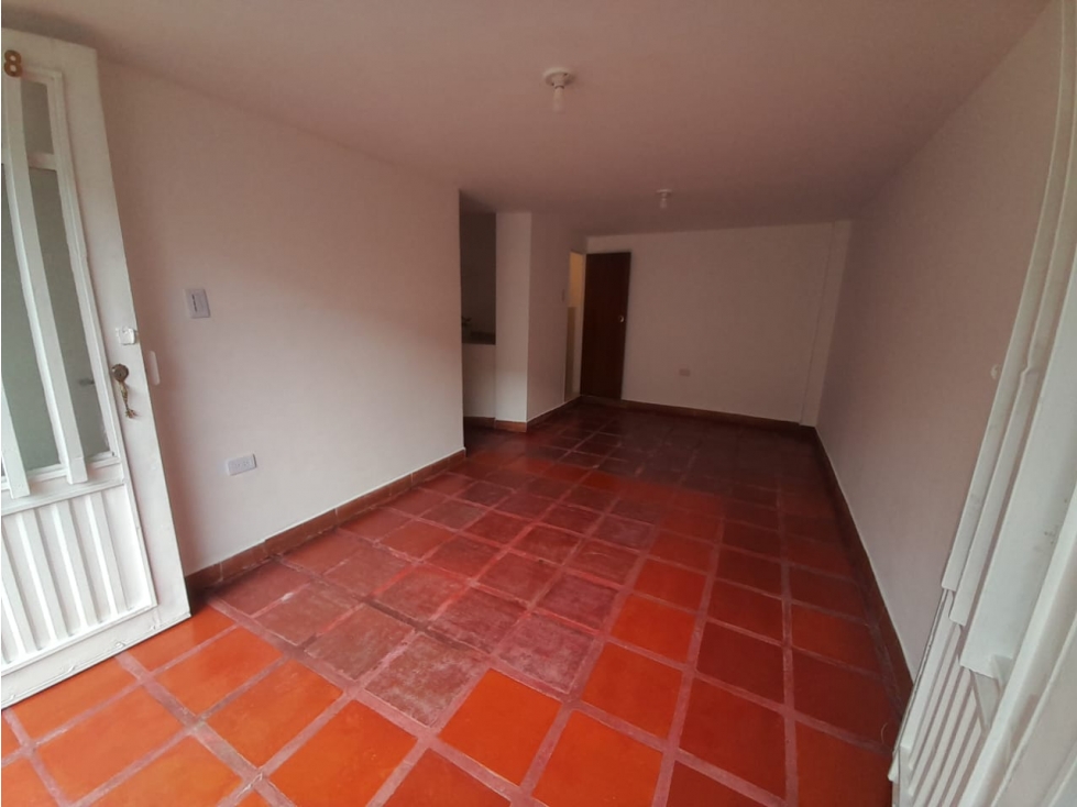 ARRIENDO LOCAL SECTOR ALTA SUIZA - 2