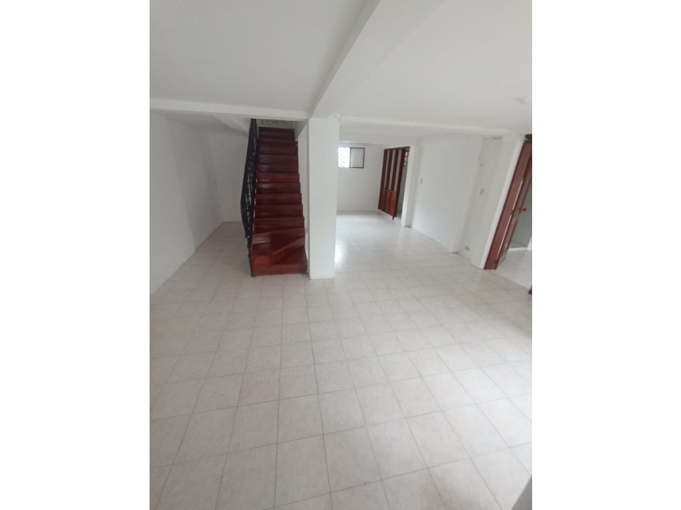 Se arrienda Casa en chipre — foto 2