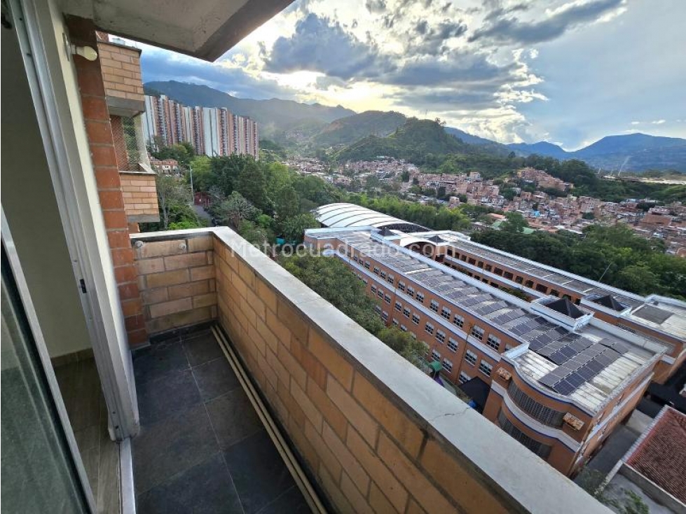 Venta de Apartamento en Medellin, Los bernal — foto 2
