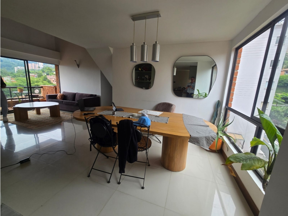 Venta Penthouse en el Poblado cerca al tesoro