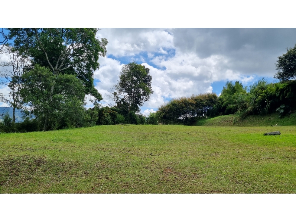 Venta lote Unidad Cerrada La Ceja Montecarlo