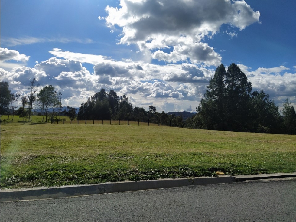 Lote venta alto de las palmas unidad cerrada — foto 6