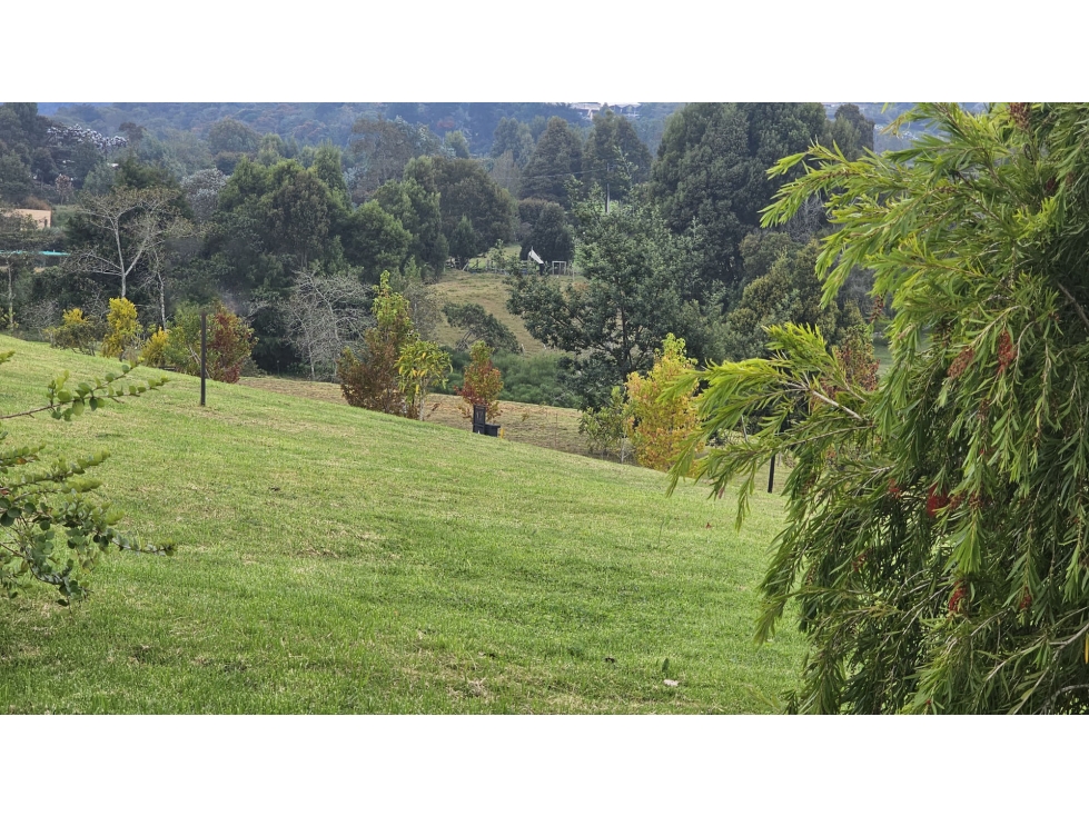 Lote en unidad cerrada altos de arrayanes - 1