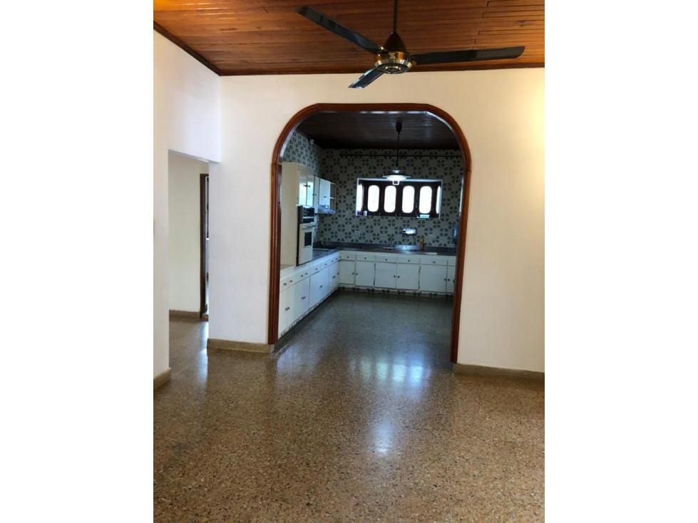 VENDE CASA SECTOR COMERCIAL Y RESIDENCIAL - 5