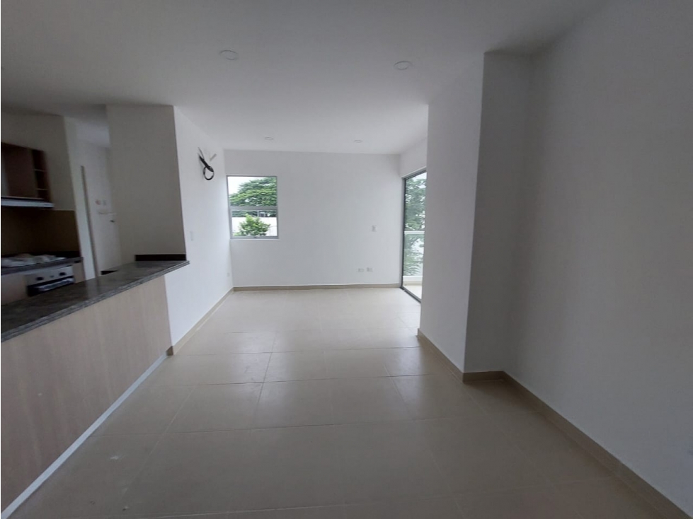 VENDE O ARRIENDA APARTAMENTO EN LA CASTELLANA — foto 4