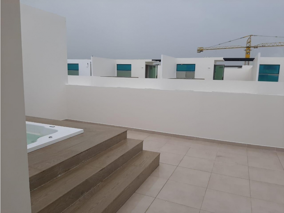 VENDE CASA CON JACUZZI, AL NORTE DE MONTERIA