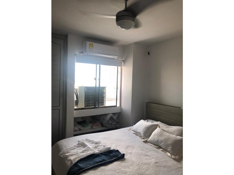 APARTAMENTO EN LA CASTELLANA EXCELENTE UBICACIÓN — foto 3