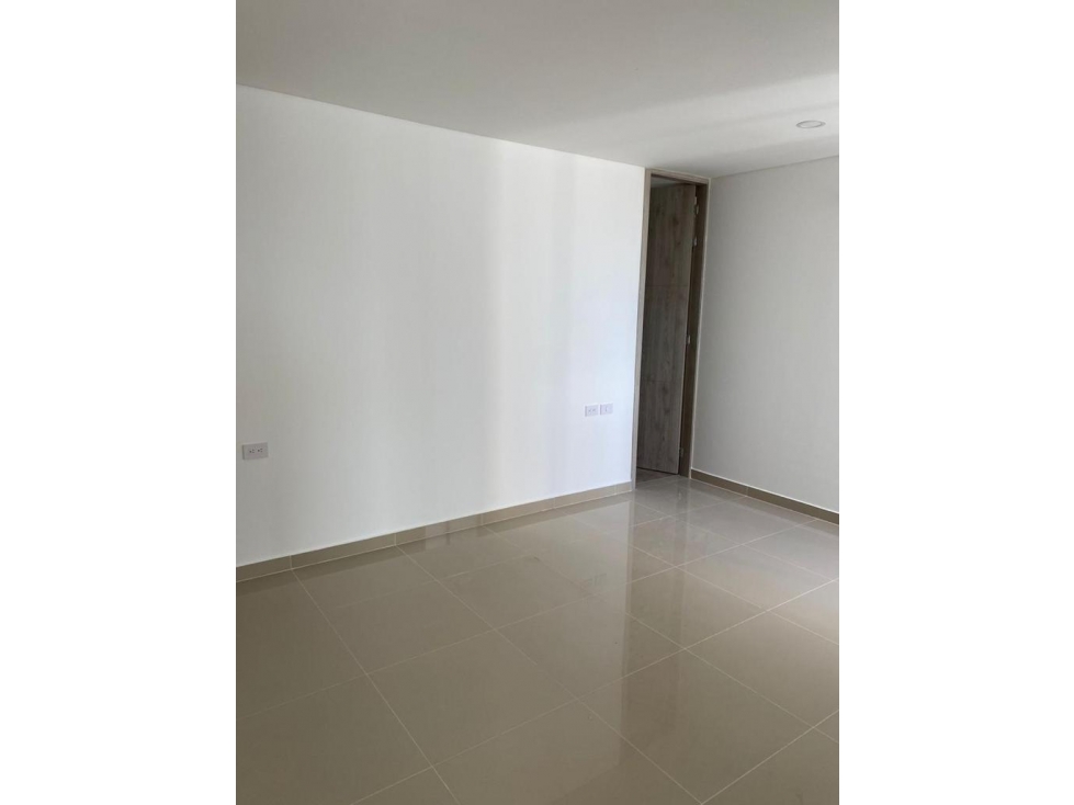 SE VENDE APARTAMENTO EN LA CASTELLANA — foto 5