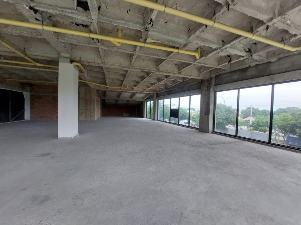 LOCAL EN VENTA O ARRIENDO CERCA DE LA AVENIDA CIRCUNVALAR - 2