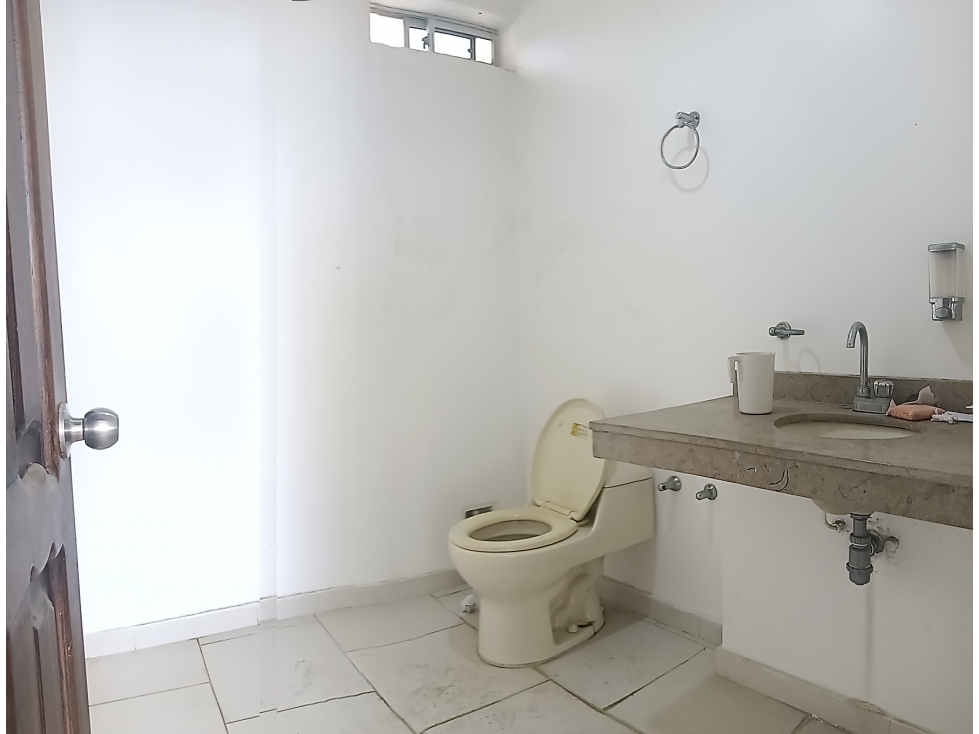 OFICINA EN ARRIENDO B. OBRERO CERCA AL MERCADO DEL SUR - 5