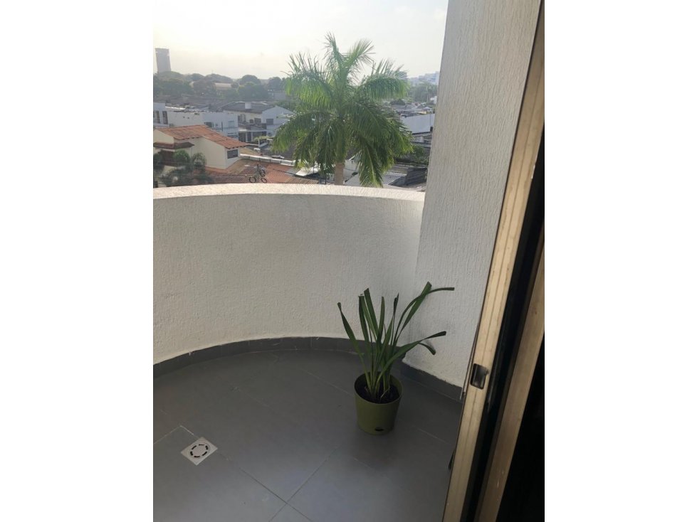 APARTAMENTO EN LA CASTELLANA EXCELENTE UBICACIÓN